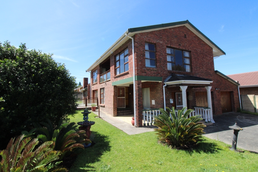 4 Bedroom Property for Sale in Denneoord Western Cape